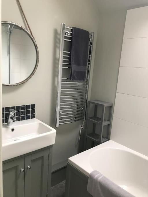 The Cowshed Apartment Salisbury Ngoại thất bức ảnh